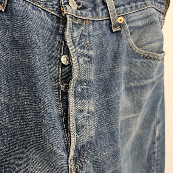 Levi's® Men's 501® Original Fit Straight Jean 36x38 Medium Wash - Picture 3 of 8